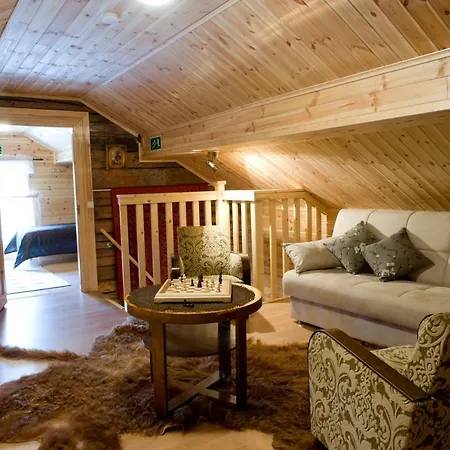 Ahmalammen Moekkikylae Chalet Kauhajoki